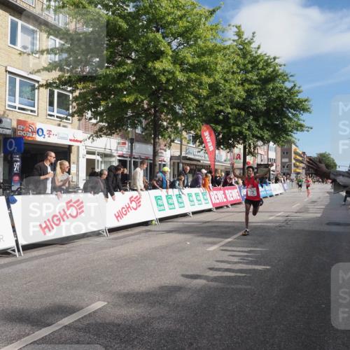 15.09.2024 - PSD Bank Halbmarathon Miley Keyser http://msf.ph/oto/7062301 15.09.2024 11:08:33 Ziel 477, 487, 493, 562, 807, 1076 meine-sportfotos.de