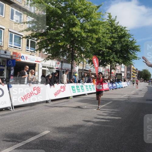 15.09.2024 - PSD Bank Halbmarathon Miley Keyser http://msf.ph/oto/7062306 15.09.2024 11:08:34 Ziel 477, 487, 493, 562, 807, 1076 meine-sportfotos.de
