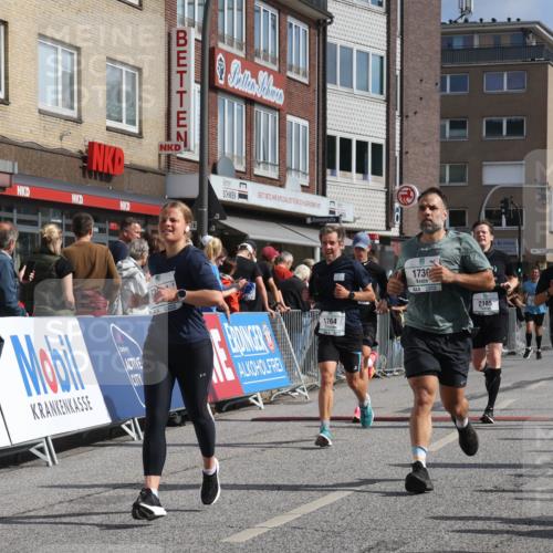 15.09.2024 - PSD Bank Halbmarathon Michael Strokosch http://msf.ph/oto/7062307 15.09.2024 11:48:36 Ziel 782, 1102, 1182, 1254, 1307, 1374, 1408, 1519, 1736, 1764, 2185, 2644 meine-sportfotos.de