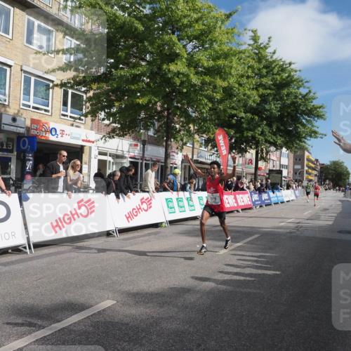 15.09.2024 - PSD Bank Halbmarathon Miley Keyser http://msf.ph/oto/7062311 15.09.2024 11:08:34 Ziel 477, 487, 493, 562, 807, 1076 meine-sportfotos.de