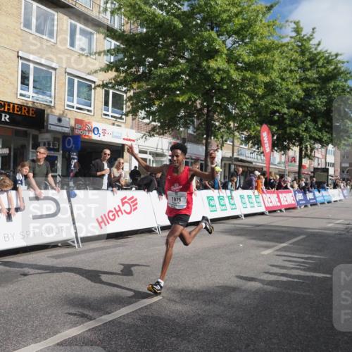 15.09.2024 - PSD Bank Halbmarathon Miley Keyser http://msf.ph/oto/7062324 15.09.2024 11:08:34 Ziel 477, 487, 493, 562, 807, 1076 meine-sportfotos.de