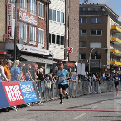 15.09.2024 - PSD Bank Halbmarathon Michael Strokosch http://msf.ph/oto/7062332 15.09.2024 11:48:42 Ziel 958, 1102, 1182, 1307, 1374, 1408, 1689, 1736, 1764, 2185, 2644 meine-sportfotos.de