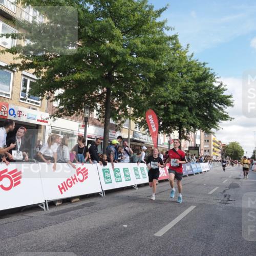 15.09.2024 - PSD Bank Halbmarathon Miley Keyser http://msf.ph/oto/7062340 15.09.2024 12:11:24 Ziel 1242, 1930, 2519, 2540, 2888, 2941, 3530 meine-sportfotos.de