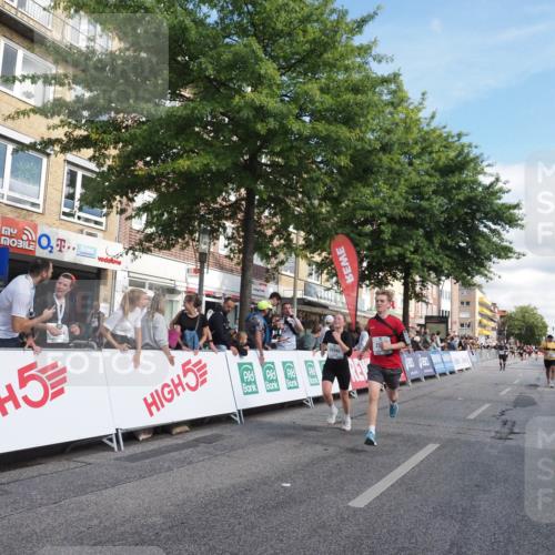 15.09.2024 - PSD Bank Halbmarathon Miley Keyser http://msf.ph/oto/7062344 15.09.2024 12:11:24 Ziel 1242, 1930, 2519, 2540, 2888, 2941, 3530 meine-sportfotos.de