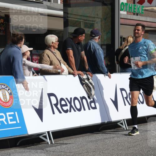 15.09.2024 - PSD Bank Halbmarathon Michael Strokosch http://msf.ph/oto/7062345 15.09.2024 11:48:46 Ziel 958, 1102, 1408, 1689, 1736, 1764, 1819, 2185, 2209, 2644, 2700 meine-sportfotos.de