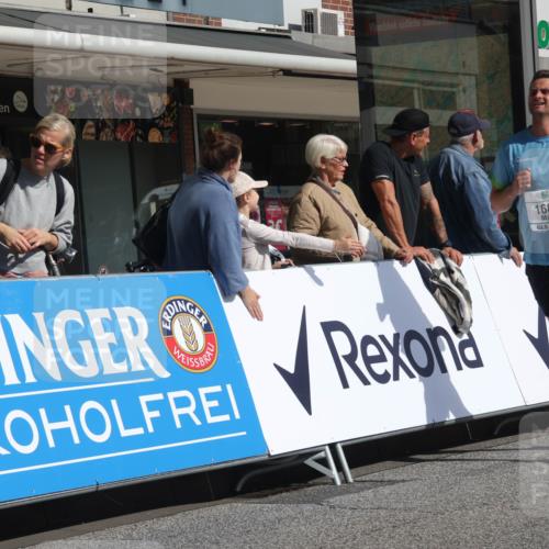 15.09.2024 - PSD Bank Halbmarathon Michael Strokosch http://msf.ph/oto/7062348 15.09.2024 11:48:47 Ziel 958, 1102, 1408, 1689, 1736, 1764, 1819, 2185, 2209, 2644, 2700 meine-sportfotos.de