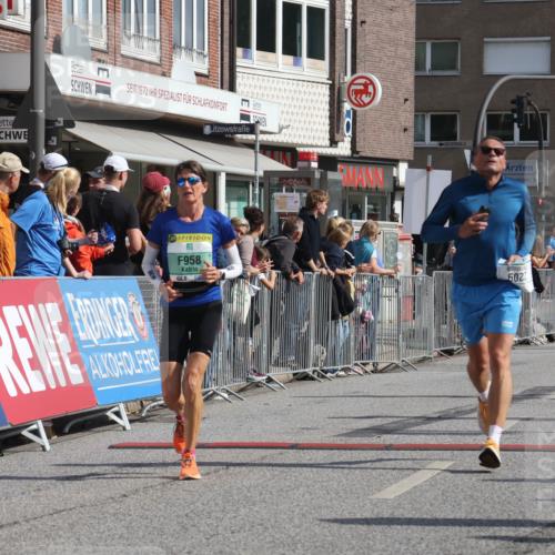 15.09.2024 - PSD Bank Halbmarathon Michael Strokosch http://msf.ph/oto/7062358 15.09.2024 11:48:49 Ziel 958, 1102, 1408, 1689, 1736, 1764, 1819, 1977, 2185, 2209, 2700 meine-sportfotos.de