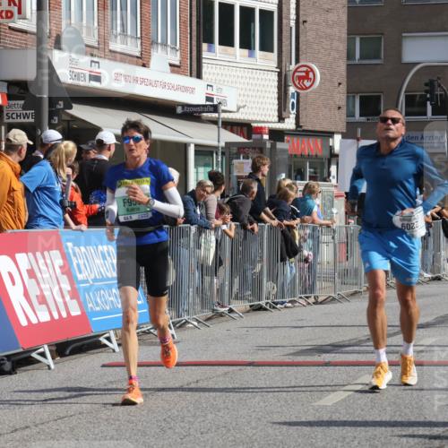 15.09.2024 - PSD Bank Halbmarathon Michael Strokosch http://msf.ph/oto/7062360 15.09.2024 11:48:49 Ziel 958, 1102, 1408, 1689, 1736, 1764, 1819, 1977, 2185, 2209, 2700 meine-sportfotos.de