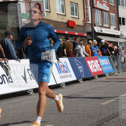 15.09.2024 - PSD Bank Halbmarathon Michael Strokosch http://msf.ph/oto/7062378 15.09.2024 11:48:52 Ziel 958, 1689, 1819, 1977, 2209, 2700 meine-sportfotos.de