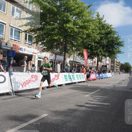 15.09.2024 - PSD Bank Halbmarathon Miley Keyser http://msf.ph/oto/7062379 15.09.2024 11:08:38 Ziel 477, 487, 562, 807, 1076 meine-sportfotos.de