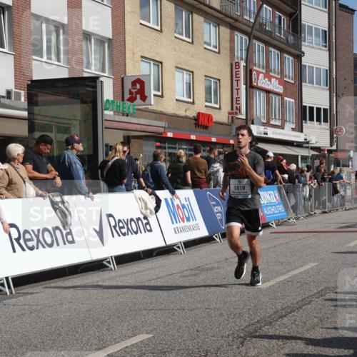 15.09.2024 - PSD Bank Halbmarathon Michael Strokosch http://msf.ph/oto/7062393 15.09.2024 11:48:54 Ziel 958, 1689, 1819, 1977, 2209, 2700 meine-sportfotos.de