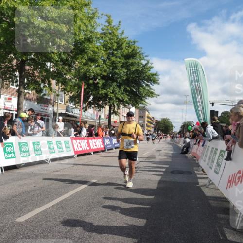 15.09.2024 - PSD Bank Halbmarathon Miley Keyser http://msf.ph/oto/7062394 15.09.2024 12:11:30 Ziel 1242, 1930, 2005, 2031, 2193, 2220, 2540, 2884, 2888, 2941, 3209, 3530 meine-sportfotos.de