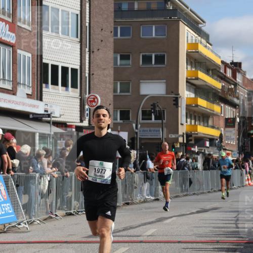 15.09.2024 - PSD Bank Halbmarathon Michael Strokosch http://msf.ph/oto/7062407 15.09.2024 11:48:56 Ziel 958, 1567, 1689, 1819, 1977, 2209, 2700 meine-sportfotos.de