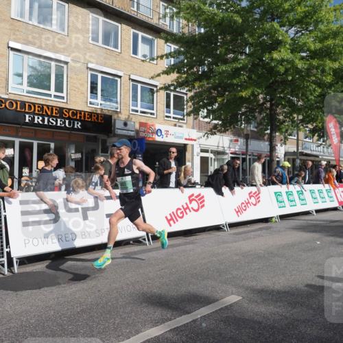 15.09.2024 - PSD Bank Halbmarathon Miley Keyser http://msf.ph/oto/7062408 15.09.2024 11:08:40 Ziel 477, 487, 525, 562, 807 meine-sportfotos.de