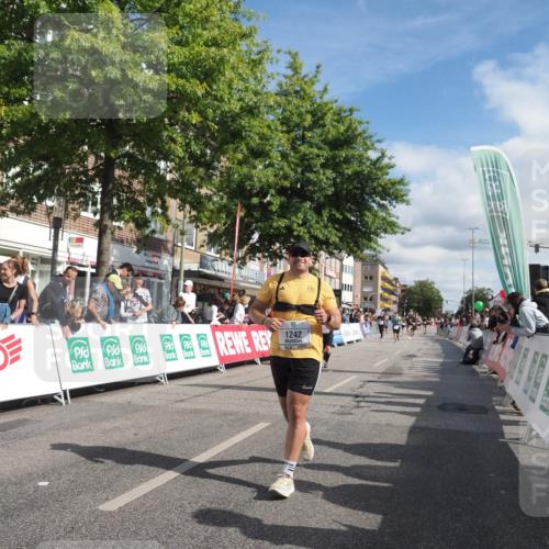 15.09.2024 - PSD Bank Halbmarathon Miley Keyser http://msf.ph/oto/7062411 15.09.2024 12:11:30 Ziel 1242, 1930, 2005, 2031, 2193, 2220, 2540, 2884, 2888, 2941, 3209, 3530 meine-sportfotos.de