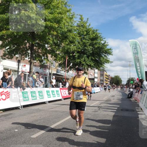 15.09.2024 - PSD Bank Halbmarathon Miley Keyser http://msf.ph/oto/7062416 15.09.2024 12:11:30 Ziel 1242, 1930, 2005, 2031, 2193, 2220, 2540, 2884, 2888, 2941, 3209, 3530 meine-sportfotos.de