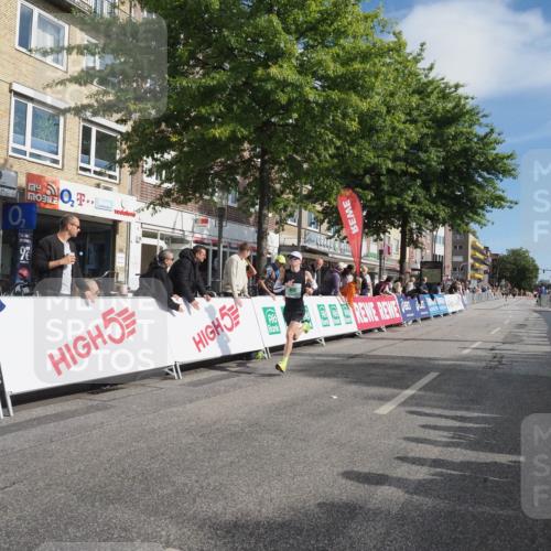 15.09.2024 - PSD Bank Halbmarathon Miley Keyser http://msf.ph/oto/7062436 15.09.2024 11:08:46 Ziel 496, 525, 807 meine-sportfotos.de