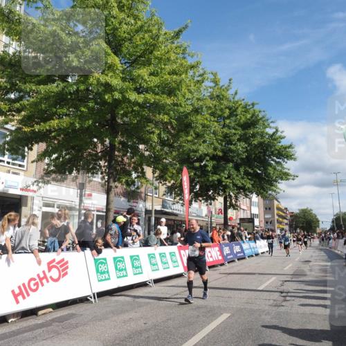 15.09.2024 - PSD Bank Halbmarathon Miley Keyser http://msf.ph/oto/7062447 15.09.2024 12:11:32 Ziel 1242, 1930, 2005, 2031, 2193, 2220, 2540, 2884, 2888, 3209, 3521, 3530 meine-sportfotos.de