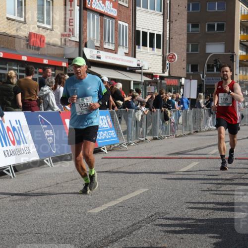 15.09.2024 - PSD Bank Halbmarathon Michael Strokosch http://msf.ph/oto/7062458 15.09.2024 11:49:07 Ziel 785, 1333, 1355, 1567, 1977 meine-sportfotos.de
