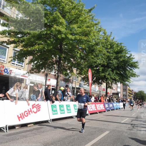 15.09.2024 - PSD Bank Halbmarathon Miley Keyser http://msf.ph/oto/7062466 15.09.2024 12:11:33 Ziel 1242, 1634, 1930, 2005, 2031, 2193, 2220, 2540, 2782, 2884, 2888, 3209, 3521 meine-sportfotos.de