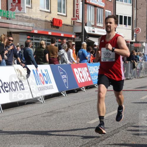 15.09.2024 - PSD Bank Halbmarathon Michael Strokosch http://msf.ph/oto/7062469 15.09.2024 11:49:08 Ziel 785, 1333, 1355, 1567, 1977 meine-sportfotos.de