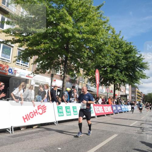 15.09.2024 - PSD Bank Halbmarathon Miley Keyser http://msf.ph/oto/7062470 15.09.2024 12:11:33 Ziel 1242, 1634, 1930, 2005, 2031, 2193, 2220, 2540, 2782, 2884, 2888, 3209, 3521 meine-sportfotos.de