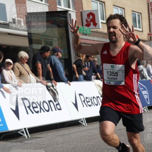 15.09.2024 - PSD Bank Halbmarathon Michael Strokosch http://msf.ph/oto/7062474 15.09.2024 11:49:09 Ziel 785, 1333, 1355, 1567, 1977 meine-sportfotos.de