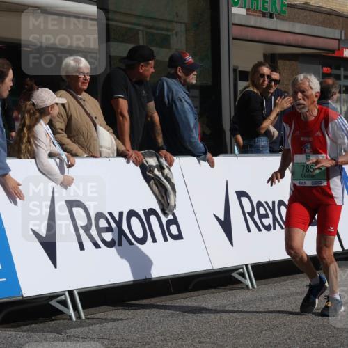 15.09.2024 - PSD Bank Halbmarathon Michael Strokosch http://msf.ph/oto/7062503 15.09.2024 11:49:15 Ziel 785, 1333, 1355, 1500, 1567, 2219, 3182 meine-sportfotos.de
