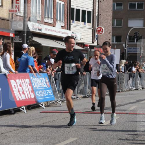 15.09.2024 - PSD Bank Halbmarathon Michael Strokosch http://msf.ph/oto/7062518 15.09.2024 11:49:17 Ziel 785, 1333, 1355, 1500, 2219, 3182 meine-sportfotos.de