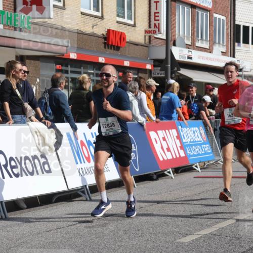 15.09.2024 - PSD Bank Halbmarathon Michael Strokosch http://msf.ph/oto/7062577 15.09.2024 11:49:29 Ziel 1229, 1500, 1579, 1620, 2219, 2701, 2838, 3182 meine-sportfotos.de