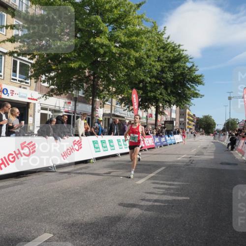 15.09.2024 - PSD Bank Halbmarathon Miley Keyser http://msf.ph/oto/7062585 15.09.2024 11:09:10 Ziel 495, 499, 510, 529 meine-sportfotos.de