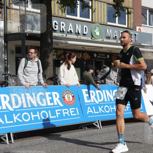 15.09.2024 - PSD Bank Halbmarathon Michael Strokosch http://msf.ph/oto/7062605 15.09.2024 11:49:34 Ziel 1229, 1475, 1525, 1579, 1620, 2096, 2701, 2768, 2838 meine-sportfotos.de