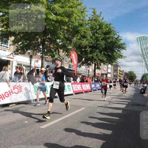 15.09.2024 - PSD Bank Halbmarathon Miley Keyser http://msf.ph/oto/7062620 15.09.2024 12:11:42 Ziel 1242, 1634, 1930, 2005, 2031, 2187, 2193, 2197, 2220, 2226, 2405, 2406, 2575, 2782, 2884, 3209, 3223, 3521 meine-sportfotos.de
