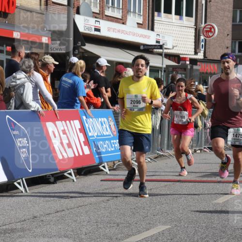 15.09.2024 - PSD Bank Halbmarathon Michael Strokosch http://msf.ph/oto/7062632 15.09.2024 11:49:39 Ziel 1229, 1475, 1525, 1579, 1620, 1763, 1796, 2096, 2678, 2701, 2768, 2838, 2857 meine-sportfotos.de