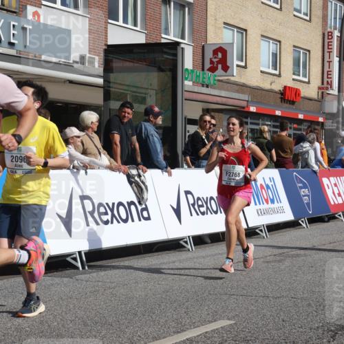 15.09.2024 - PSD Bank Halbmarathon Michael Strokosch http://msf.ph/oto/7062652 15.09.2024 11:49:42 Ziel 970, 1229, 1475, 1525, 1579, 1620, 1763, 1796, 1989, 2096, 2678, 2768, 2857 meine-sportfotos.de