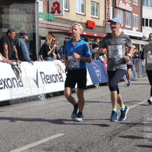 15.09.2024 - PSD Bank Halbmarathon Michael Strokosch http://msf.ph/oto/7062663 15.09.2024 11:49:43 Ziel 970, 1229, 1475, 1525, 1579, 1616, 1763, 1796, 1989, 2096, 2678, 2768, 2857 meine-sportfotos.de