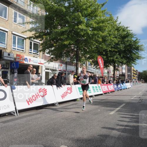 15.09.2024 - PSD Bank Halbmarathon Miley Keyser http://msf.ph/oto/7062685 15.09.2024 11:09:17 Ziel 402, 499, 529 meine-sportfotos.de