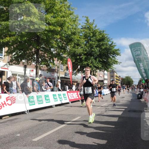 15.09.2024 - PSD Bank Halbmarathon Miley Keyser http://msf.ph/oto/7062687 15.09.2024 12:11:43 Ziel 1634, 1930, 2005, 2031, 2187, 2193, 2197, 2220, 2226, 2405, 2406, 2575, 2782, 2884, 3209, 3223, 3521 meine-sportfotos.de