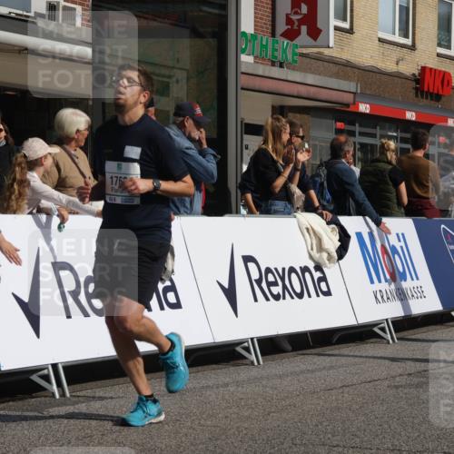 15.09.2024 - PSD Bank Halbmarathon Michael Strokosch http://msf.ph/oto/7062688 15.09.2024 11:49:48 Ziel 970, 1475, 1525, 1616, 1680, 1692, 1763, 1796, 1989, 2096, 2678, 2768, 2857 meine-sportfotos.de