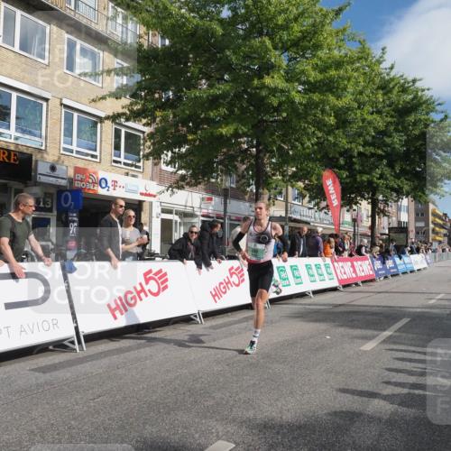 15.09.2024 - PSD Bank Halbmarathon Miley Keyser http://msf.ph/oto/7062689 15.09.2024 11:09:17 Ziel 402, 499, 529 meine-sportfotos.de