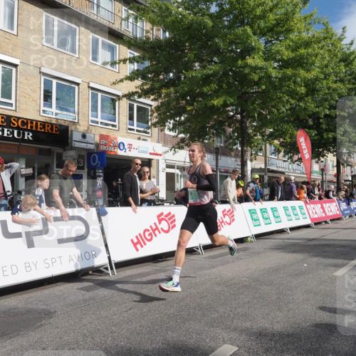 15.09.2024 - PSD Bank Halbmarathon Miley Keyser http://msf.ph/oto/7062698 15.09.2024 11:09:17 Ziel 402, 499, 529 meine-sportfotos.de