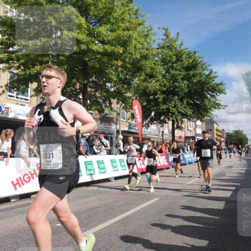 15.09.2024 - PSD Bank Halbmarathon Miley Keyser http://msf.ph/oto/7062700 15.09.2024 12:11:44 Ziel 1634, 1856, 1930, 2005, 2031, 2187, 2193, 2197, 2220, 2226, 2405, 2406, 2575, 2782, 2884, 3209, 3223, 3521 meine-sportfotos.de