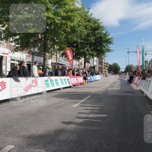 15.09.2024 - PSD Bank Halbmarathon Miley Keyser http://msf.ph/oto/7062707 15.09.2024 11:09:30 Ziel 402, 505 meine-sportfotos.de