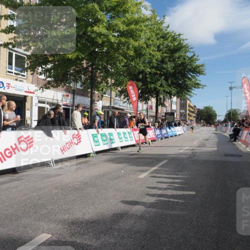 15.09.2024 - PSD Bank Halbmarathon Miley Keyser http://msf.ph/oto/7062717 15.09.2024 11:09:30 Ziel 402, 505 meine-sportfotos.de