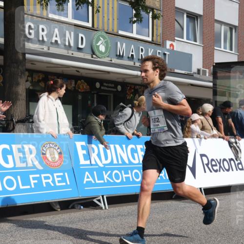 15.09.2024 - PSD Bank Halbmarathon Michael Strokosch http://msf.ph/oto/7062753 15.09.2024 11:49:59 Ziel 965, 970, 1154, 1311, 1528, 1572, 1616, 1680, 1692, 1892, 1989, 3537 meine-sportfotos.de