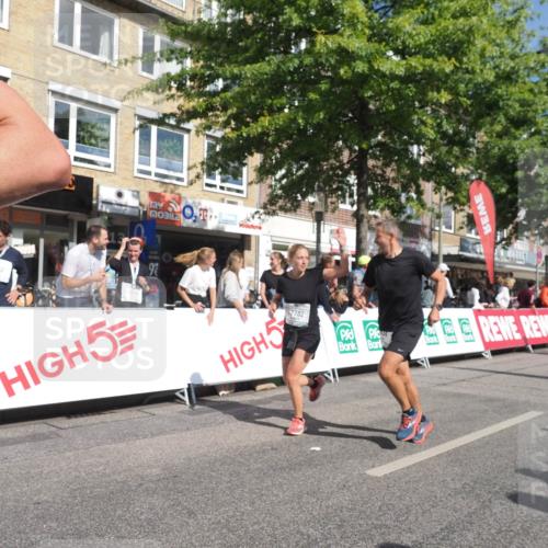 15.09.2024 - PSD Bank Halbmarathon Miley Keyser http://msf.ph/oto/7062763 15.09.2024 12:11:46 Ziel 1634, 1856, 2005, 2031, 2187, 2193, 2197, 2220, 2226, 2405, 2406, 2575, 2782, 2810, 2884, 3209, 3223, 3521 meine-sportfotos.de