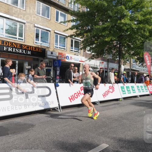 15.09.2024 - PSD Bank Halbmarathon Miley Keyser http://msf.ph/oto/7062788 15.09.2024 11:09:36 Ziel 402, 504, 505 meine-sportfotos.de