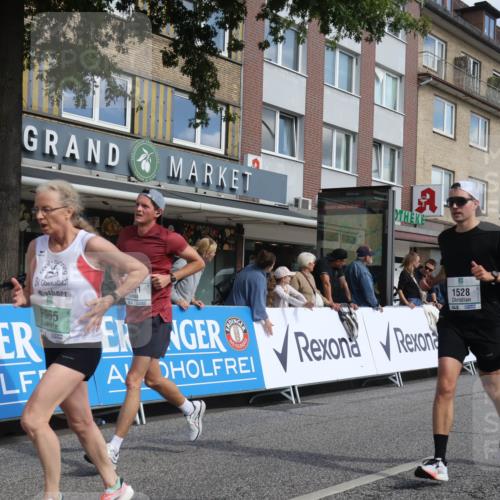 15.09.2024 - PSD Bank Halbmarathon Michael Strokosch http://msf.ph/oto/7062790 15.09.2024 11:50:06 Ziel 965, 1154, 1311, 1323, 1353, 1463, 1528, 1572, 1635, 1692, 1743, 1892, 2067, 3536, 3537 meine-sportfotos.de