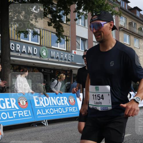 15.09.2024 - PSD Bank Halbmarathon Michael Strokosch http://msf.ph/oto/7062795 15.09.2024 11:50:06 Ziel 965, 1154, 1311, 1323, 1353, 1463, 1528, 1572, 1635, 1692, 1743, 1892, 2067, 3536, 3537 meine-sportfotos.de