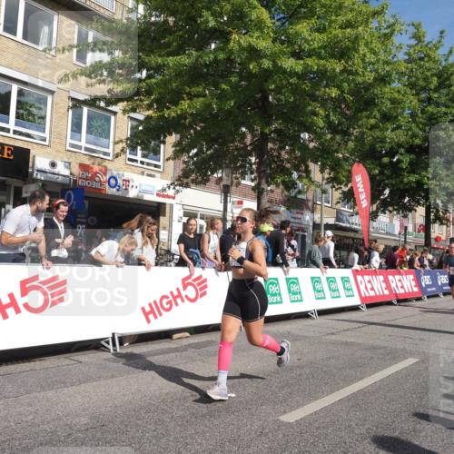 15.09.2024 - PSD Bank Halbmarathon Miley Keyser http://msf.ph/oto/7062923 15.09.2024 12:11:59 Ziel 1856, 2001, 2013, 2065, 2120, 2197, 2575, 2809, 2810, 3531 meine-sportfotos.de